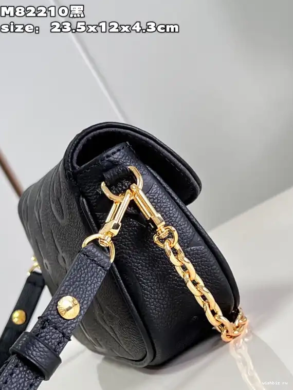 WIS VUITTON Wallet LOUIS Ivy Chain on 0514